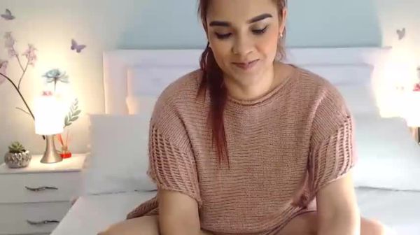 She sucks then spreads her legs and poking her pinkish pussy.